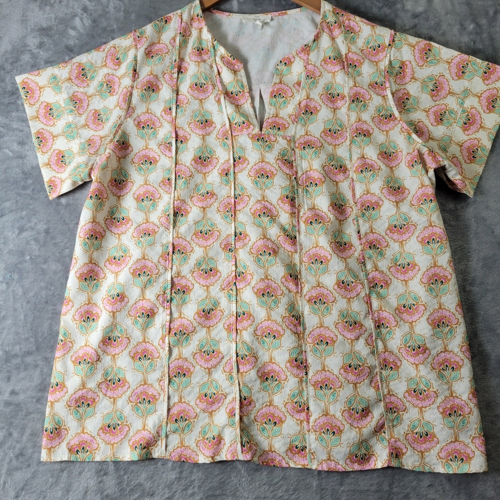 Entro Womens XL Floral Medallion Pintuck V-Neck Short Sleeve Blouse
